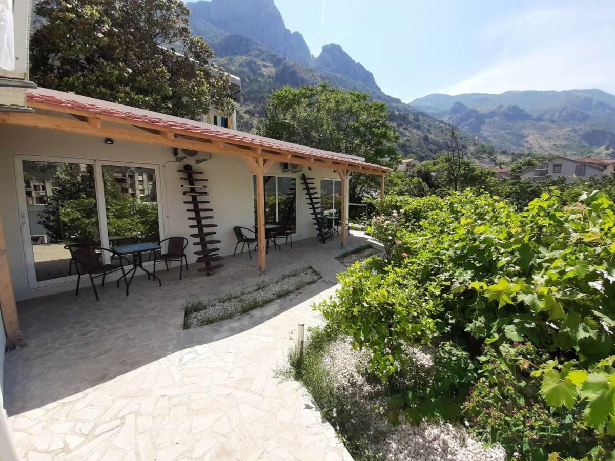 Apartments Dakovic Kotor Exterior foto